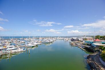 هتل Mantra Hervey Bay