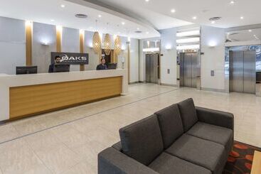 هتل Oaks Adelaide Embassy Suites