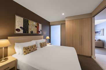 Oaks Glenelg Plaza Pier Suites - Glenelg