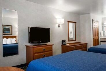 هتل Quality Inn Lake George