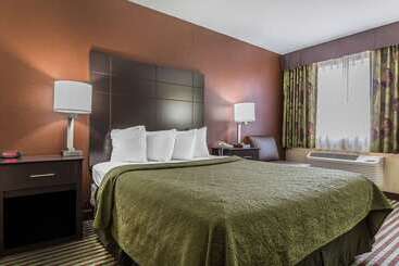 هتل Quality Inn Mount Vernon, Il