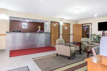 هتل Quality Inn Mount Vernon, Il