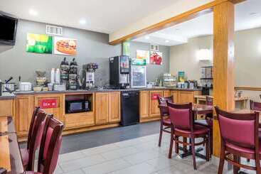 هتل Quality Inn Mount Vernon, Il
