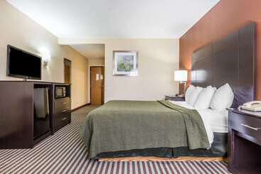 هتل Quality Inn Mount Vernon, Il