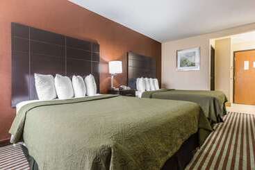 هتل Quality Inn Mount Vernon, Il