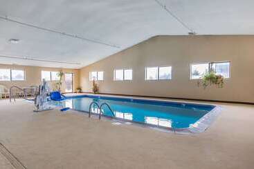 هتل Quality Inn Mount Vernon, Il