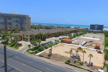 هتل Ramada By Wyndham & Suites South Padre Island