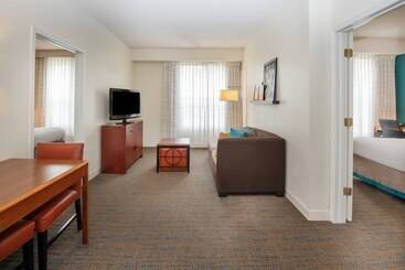 هتل Residence Inn By Marriott Newark Silicon Valley