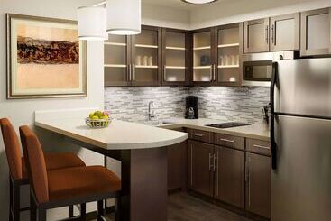 هتل Sonesta Es Suites San Diego  Sorrento Mesa