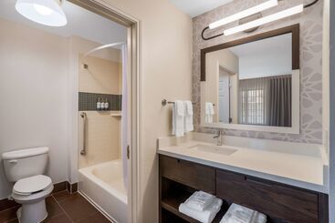 هتل Sonesta Es Suites San Diego  Sorrento Mesa