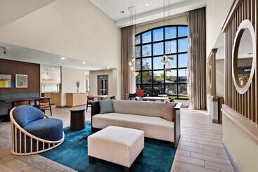 هتل Sonesta Es Suites San Diego  Sorrento Mesa