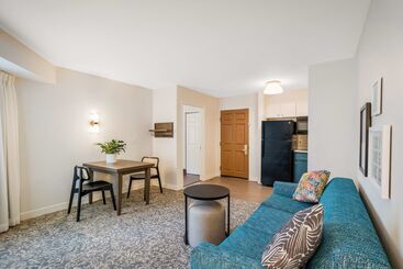 هتل Sonesta Es Suites San Diego  Sorrento Mesa