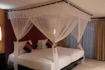 هتل The Royal Beach Seminyak Bali
