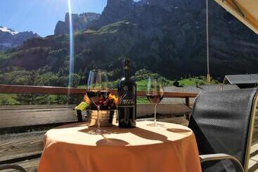 酒店 Walliserhof Leukerbad Therme
