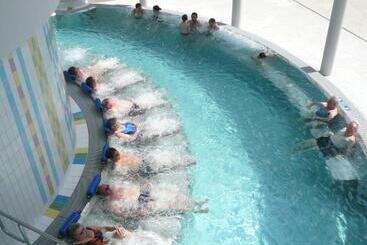 酒店 Walliserhof Leukerbad Therme