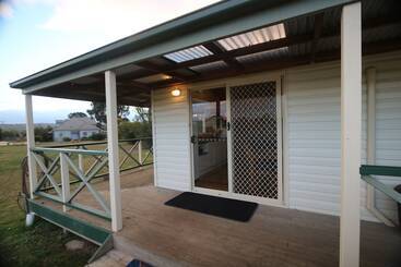 هتل Swansea Cottages & Lodge Suites