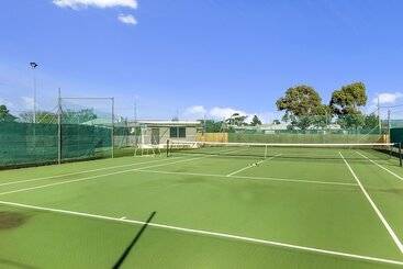 هتل Swansea Cottages & Lodge Suites