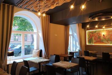 هتل Dream Boutique Residence