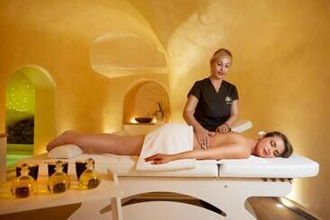 Andromeda Villas & Spa Resort