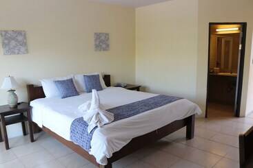 Bacchus Home Resort
