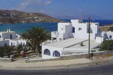 هتل Anixi