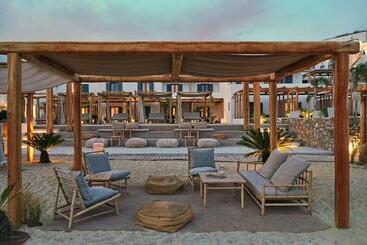 هتل Branco Mykonos