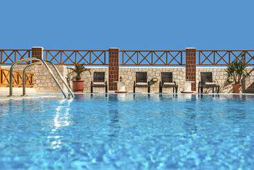 هتل Astir Thira