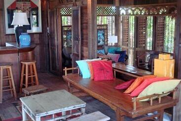 هتل Bon Ton Resort Langkawi