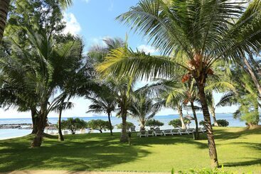 هتل Canonnier Beachcomber Golf Resort & Spa