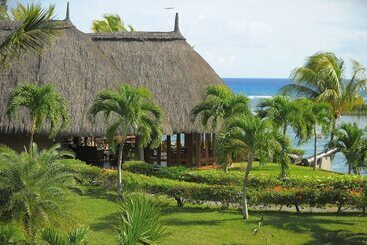 هتل Canonnier Beachcomber Golf Resort & Spa
