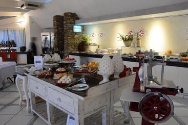 Unahotels Club Hotel Ancora