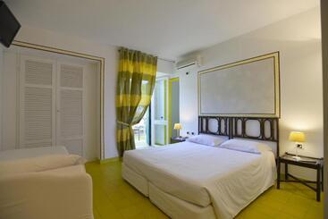 Unahotels Club Hotel Ancora
