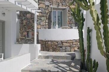 هتل Damianos Mykonos