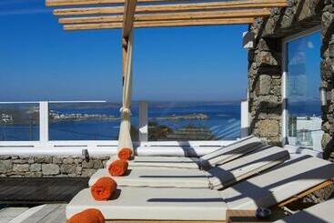 هتل Damianos Mykonos