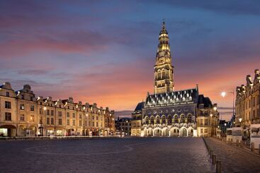 هتل Holiday Inn Express Arras, An Ihg