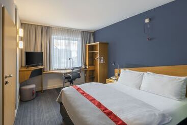 هتل Holiday Inn Express Cologne Troisdorf, An Ihg