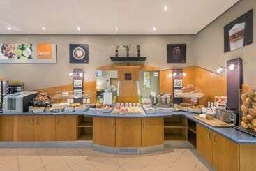 هتل Holiday Inn Express Cologne Troisdorf, An Ihg
