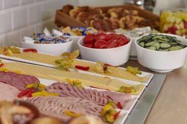 هتل Holiday Inn Express Cologne Troisdorf, An Ihg