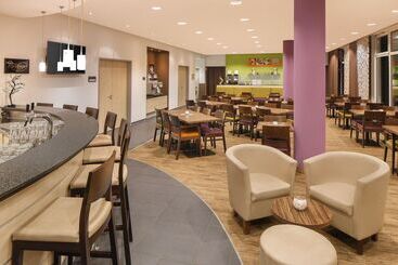 هتل Holiday Inn Express Düsseldorf   City North, An Ihg