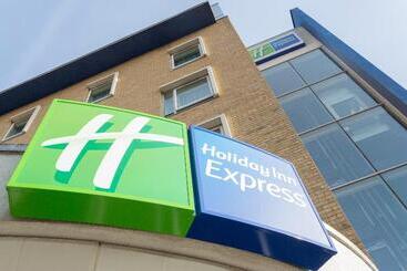 هتل Holiday Inn Express Earls Court, An Ihg