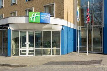 هتل Holiday Inn Express Earls Court, An Ihg