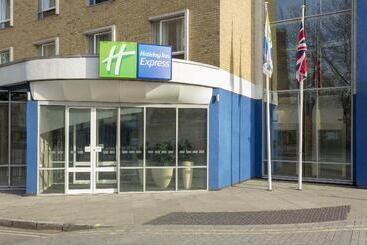 هتل Holiday Inn Express Earls Court, An Ihg