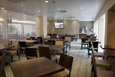 هتل Holiday Inn Express Earls Court, An Ihg