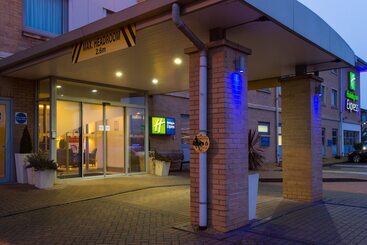 هتل Holiday Inn Express East Midlands Airport, An Ihg