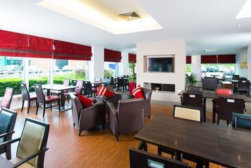 هتل Holiday Inn Express Leeds City Centre, An Ihg