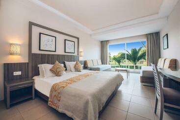 هتل Iberostar Waves Mehari Djerba