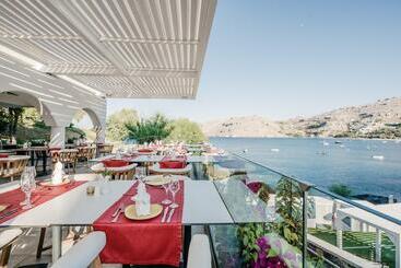 هتل Lindos Royal Resort