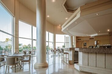 Otel Lindos Royal Resort