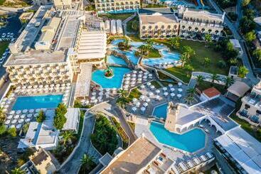 هتل Lindos Royal Resort