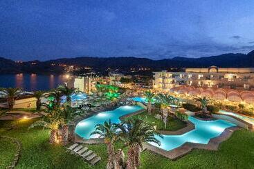 Otel Lindos Royal Resort